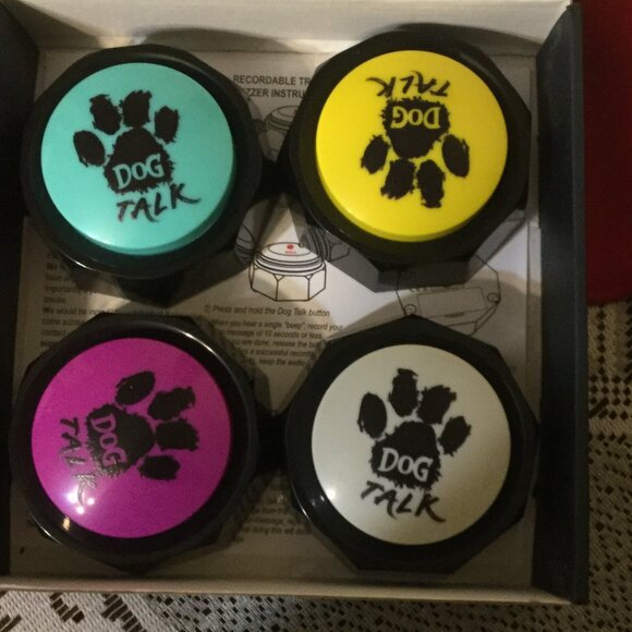In box dog training voice recording buzzers 4 in the set excellent condition - Picture 1 of 3